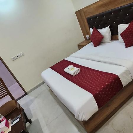 Hotel Redton Nowe Delhi Zewnętrze zdjęcie